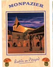 MONPAZIER BASTIDE EN PERIGORD DORDOGNE FUNGHI BOLETI PORCINI CHIESA PIAZZA  EDIT