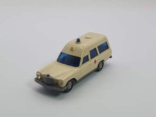 Mercedes Ambulance Wiking 1/87