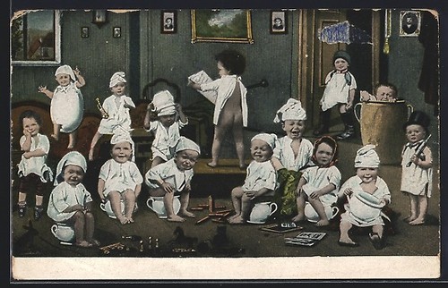 Bambini sui vasi - , notte