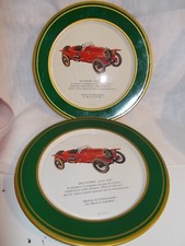 COPPIA PIATTI IN LATTA / METALLO FIGURA AUTO D' EPOCA SPA COURSE 1912 COLLEZIONE