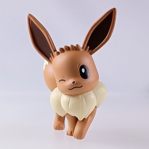 Eevee pokemon - (charm),