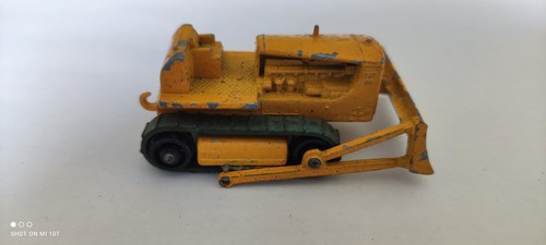 Caterpillar bulldozer matchbox - caterpillar,