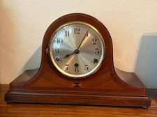 Antico orologio a pendolo