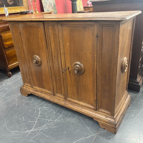 Antica credenza servante