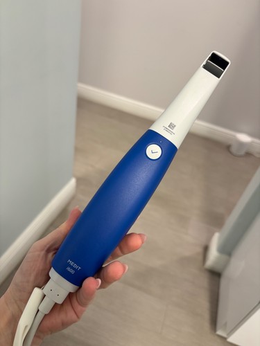 Medit i600 scanner intraorale