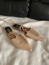 Sandali Chiusi Con Lacci Zara