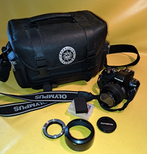 Fotocamera digitale Olympus E-400 con obiettivo Mandee Clear filtro e custodia