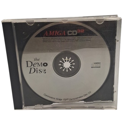 Commodore amiga cd32 - commodore,