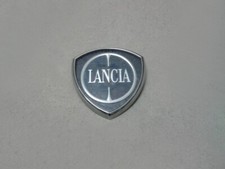 Fregio cofano anteriore