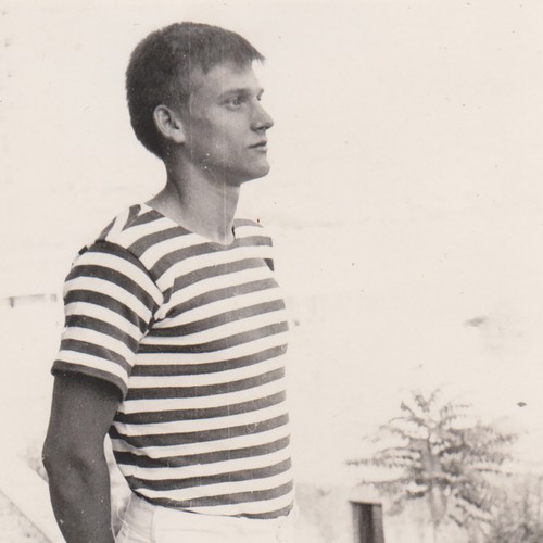 Bellissimo giovane uomo - , in