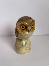 Gufo civetta in alabastro di Volterra antico lavorato a mano ferma libri carte