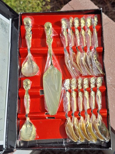 Servizio vintage color oro - vintage,