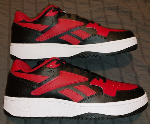 Nuove scarpe tennis - nuove, da