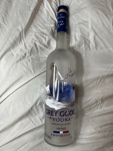 Vodka oca grigia - ml, vuota