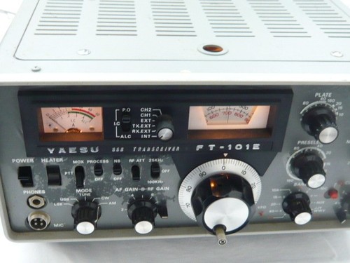 Ricetrasmettitore radioamatore