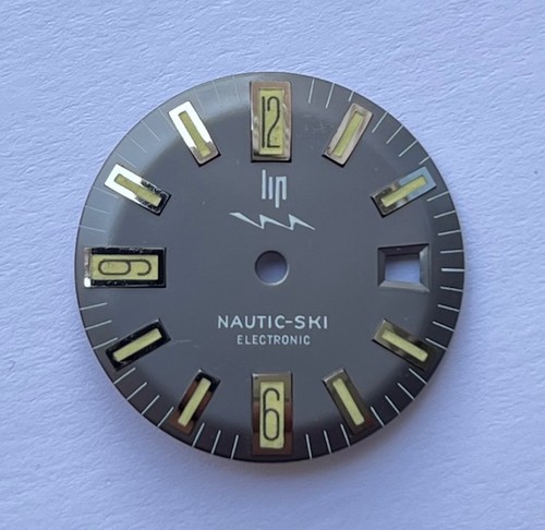 Nos cadran montre gris - nos, lip
