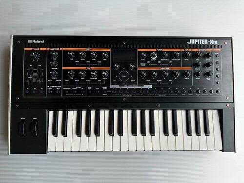 Roland jupiter - roland, jupiter-xm
