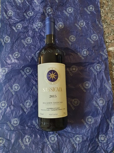 Sassicaia 2015 con sigillo