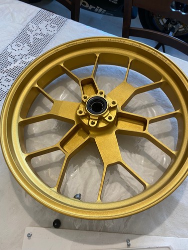 Cerchi forgiato per aprilia