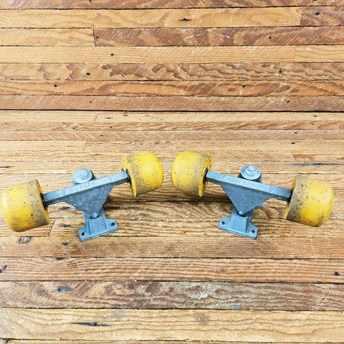 Camion skateboard park vintage - camion,