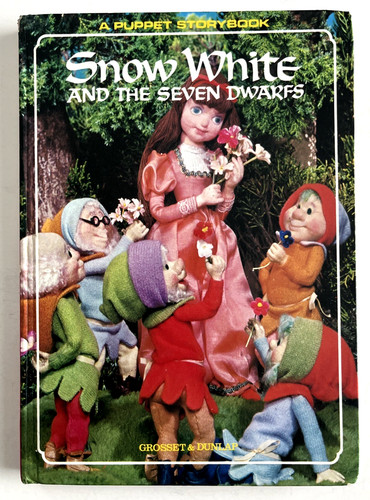 Snow white dwarfs - snow,