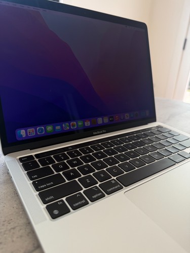 Apple macbook pro m1 - apple,