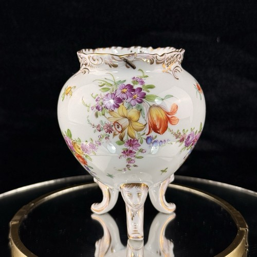 Antico vaso floreale