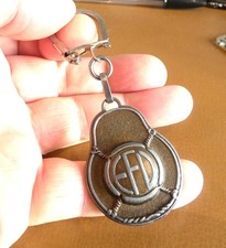 Ancien porte clé métal Muselet Capsule Bouteille Champagne EFD Valentin Epernay.