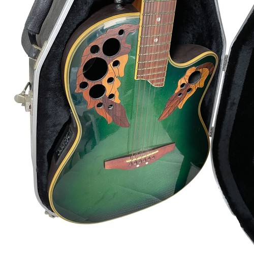 Chitarra acustica elettrica