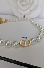 Dior 30 Montagne Gold-Finish