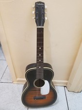 Chitarra acustica vintage