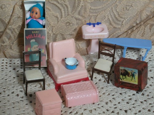 Mobili casa delle bambole