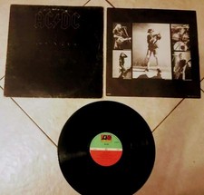 AC/DC – Back In Black   W