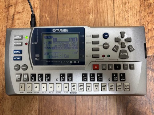 Yamaha qy100 music sequencer - music,