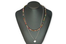 Collana  con perline colorate