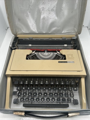 Olivetti typewriter - typewriter,
