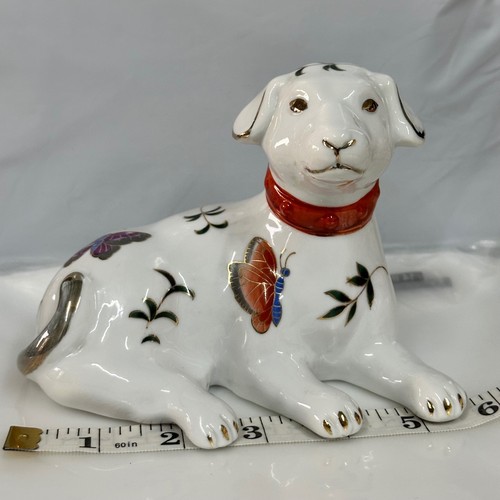 Splendida statuina cane