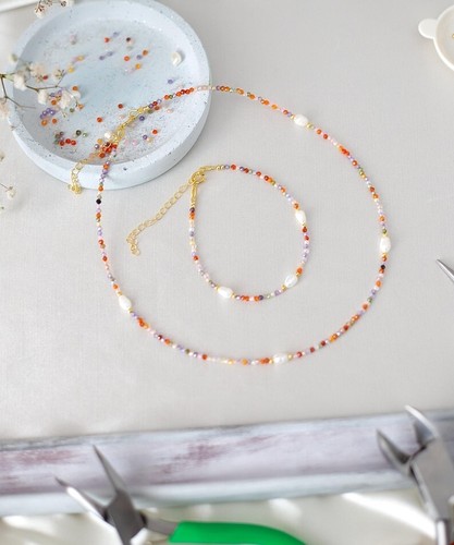 Delicate collane fatte mano - fatte,
