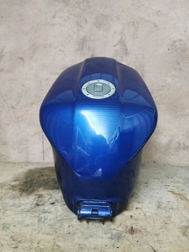 Serbatoio benzina blu