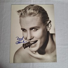 DARYL HANNAH Autograph Signed