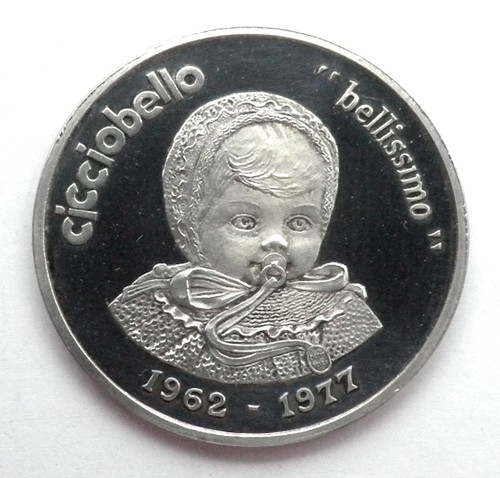 Italia 1977 bambola - 1977,