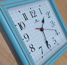 orologio a muro LORENZ Japan usato Vintage In Ottime Condizioni 23x23 cm Azzurro