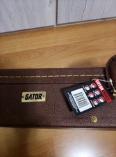 custodia rigida marrone, Gator,per chitarra elettrica tipo Les Paul descrizione: