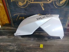 TO-R3333 - CARENA FIANCATA LATERALE DX SERBATOIO BIANCO APRILIA DORSODURO 1200