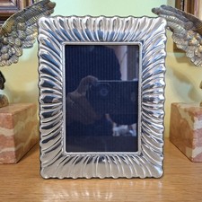 PATERNA & LIVI Cornice