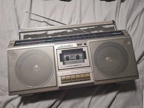 Realistic scr silver fm - realistic,