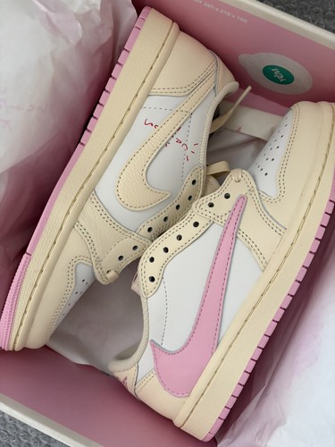 Nike air jordan - nike, travis