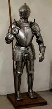 Antica tuta da battaglia con