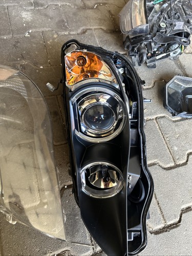 Faro proiettore anteriore
