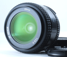 Obiettivo grandangolare Nikon